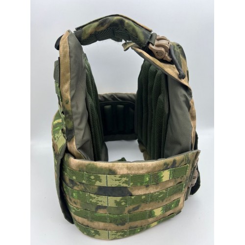 Бронежилет ЗАЩИТНИК в Липецке с кевларовым баллистическим пакетом C2, капами и бронеплитами Бр5