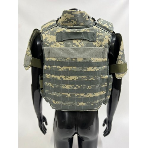 Военный бронежилет пиксельный с плитами в Липецке