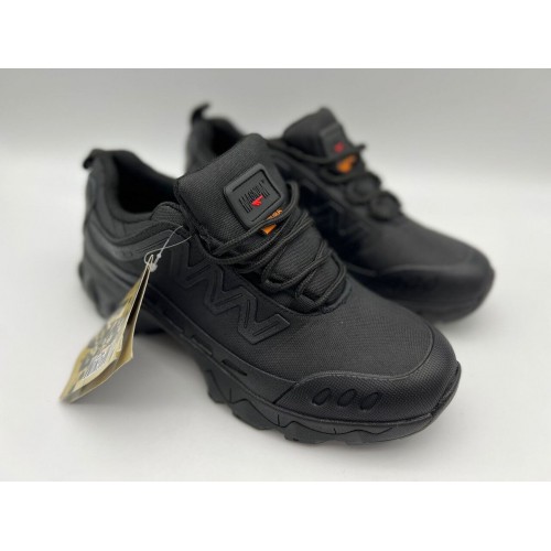 Треккинговые кроссовки «MAGNUM» летние в Липецке